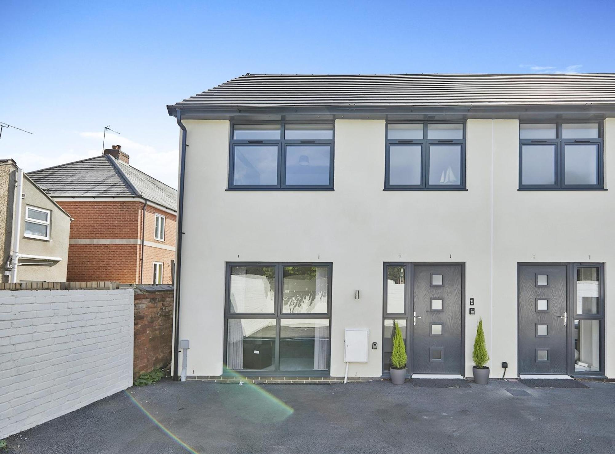 Modern Home In Derby City Centre - Free Gated Parking Exterior foto