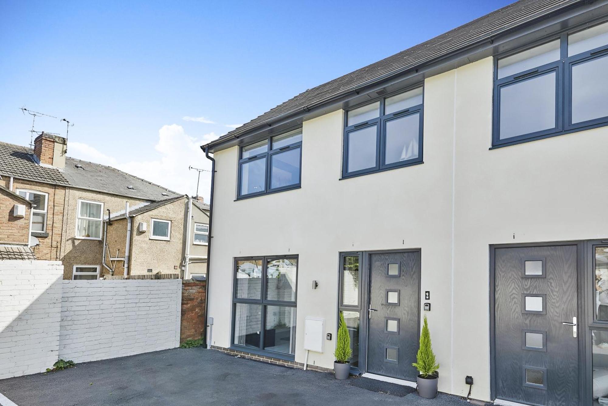 Modern Home In Derby City Centre - Free Gated Parking Exterior foto